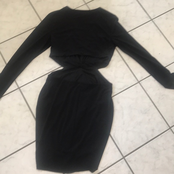 Dress - Picture 3 of 4